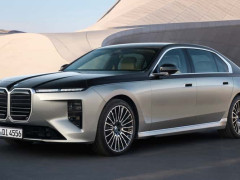 BMW Enhances 7 Series with Major Interior Revamp and Extended Electric Range pic #7862