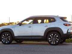 Mazda CX-50 Shoppers Are Flocking to One Powertrain More Than the Rest pic #7916