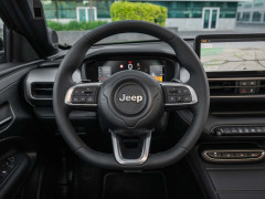 Jeep Avenger Refresh Adds a Revised Gasoline Motor and Retains Its Stick Shift pic #8053