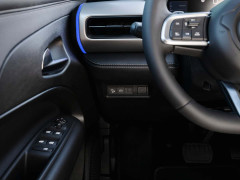 Jeep Avenger Refresh Adds a Revised Gasoline Motor and Retains Its Stick Shift pic #8066