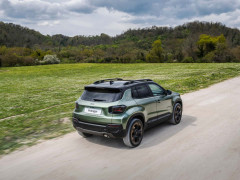 Jeep Avenger Refresh Adds a Revised Gasoline Motor and Retains Its Stick Shift pic #8094