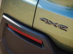 Jeep Avenger Refresh Adds a Revised Gasoline Motor and Retains Its Stick Shift pic #8103