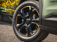 Jeep Avenger Refresh Adds a Revised Gasoline Motor and Retains Its Stick Shift pic #8104
