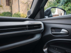 Jeep Avenger Refresh Adds a Revised Gasoline Motor and Retains Its Stick Shift pic #8106
