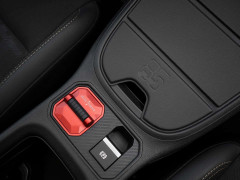 Jeep Avenger Refresh Adds a Revised Gasoline Motor and Retains Its Stick Shift pic #8108