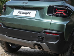 Jeep Avenger Refresh Adds a Revised Gasoline Motor and Retains Its Stick Shift pic #8110
