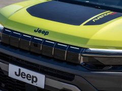Jeep Avenger Refresh Adds a Revised Gasoline Motor and Retains Its Stick Shift pic #8117