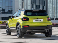 Jeep Avenger Refresh Adds a Revised Gasoline Motor and Retains Its Stick Shift pic #8132