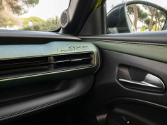 Jeep Avenger Refresh Adds a Revised Gasoline Motor and Retains Its Stick Shift pic #8136