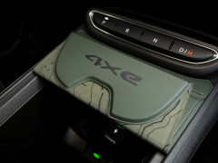 Jeep Avenger Refresh Adds a Revised Gasoline Motor and Retains Its Stick Shift pic #8138