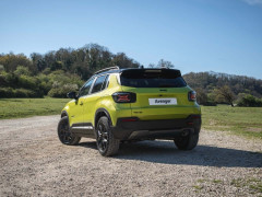 Jeep Avenger Refresh Adds a Revised Gasoline Motor and Retains Its Stick Shift pic #8141