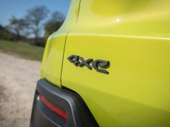Jeep Avenger Refresh Adds a Revised Gasoline Motor and Retains Its Stick Shift pic #8144
