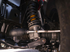 Nissan Doubles Down on the V6, Keeping the Frontier Six-Cylinder Formula Alive pic #8488