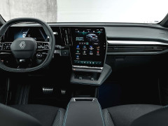 Renault Refreshes the Megane EV With New Styling, Longer Driving Range pic #8565