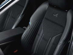 Renault Refreshes the Megane EV With New Styling, Longer Driving Range pic #8569