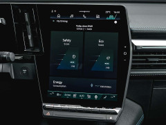 Renault Refreshes the Megane EV With New Styling, Longer Driving Range pic #8576