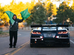 Corvette ZR1X Claims the Pikes Peak Production-Car Benchmark pic #8619