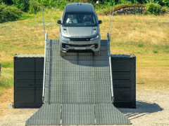 Range Rover Sport EV Preview: Land Rover's Luxury SUV Goes Silent pic #8804