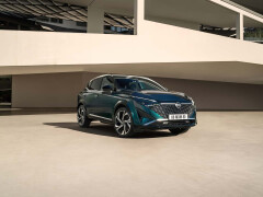 Nissan Qashqai e-POWER Claims Guinness Mileage Crown on One Fuel Fill pic #9118