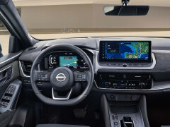 Nissan Qashqai e-POWER Claims Guinness Mileage Crown on One Fuel Fill pic #9128