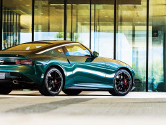 Nissan Gives the Z Nismo a Stick Shift and Rolls Out a Freshened Fairlady Z in Japan pic #9300