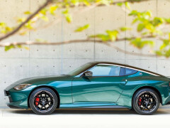 Nissan Gives the Z Nismo a Stick Shift and Rolls Out a Freshened Fairlady Z in Japan pic #9309