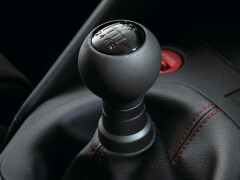 Nissan Gives the Z Nismo a Stick Shift and Rolls Out a Freshened Fairlady Z in Japan pic #9320