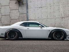 Liberty Walk Turns a Dodge Challenger Into a Jet-Inspired Widebody Showpiece pic #9329
