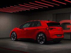 Volkswagen Debuts 2027 ID.3 GTI as 322-HP Rear-Wheel-Drive Electric Hot Hatch pic #9587