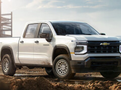 2027 Chevrolet Silverado 1500 Pricing Starts at $41,395 with Upgraded Powertrains pic #9619