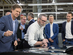 Volkswagen Begins Production of 2027 Atlas at Chattanooga Plant pic #9855