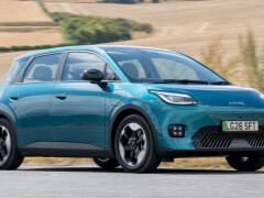2026 Aion UT Electric Hatchback Debuts in Europe With 201 HP and 60-kWh LFP Battery pic #9884