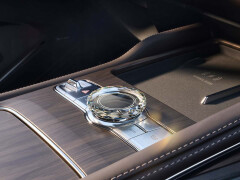 Geely will present the Monjaro EM-i hybrid SUV at the Paris Motor Show on October 12 pic #9957