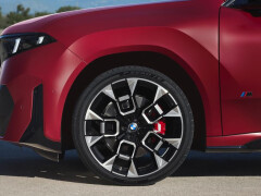 BMW Unveiled the Neue Klasse iX4 Coupe SUV Topped by a 612-HP M60 Variant pic #9987