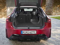 BMW Unveiled the Neue Klasse iX4 Coupe SUV Topped by a 612-HP M60 Variant pic #9997