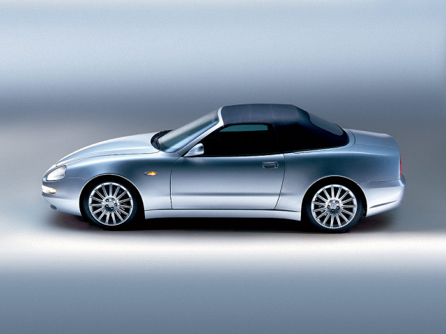 maserati spyder pic #995