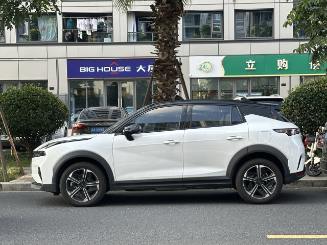 lynk & co 06 pic #209696