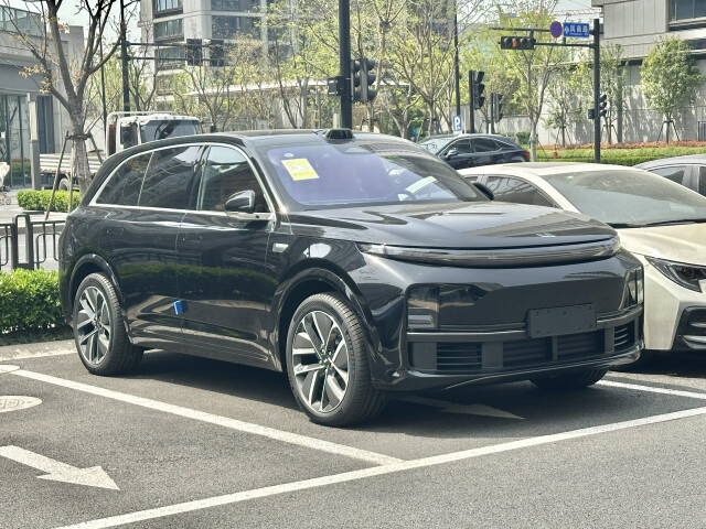 Li Auto L7 I (X03) photo 209411