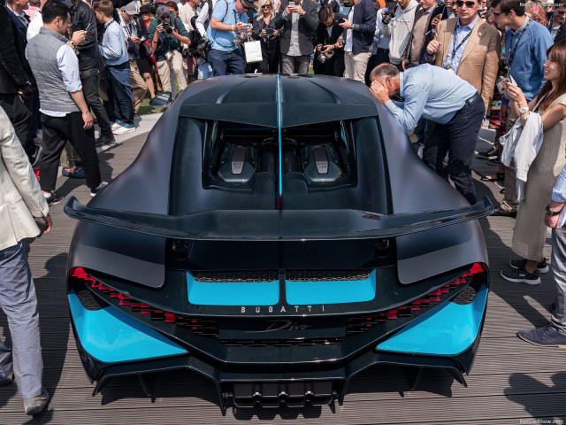 bugatti divo pic #190163