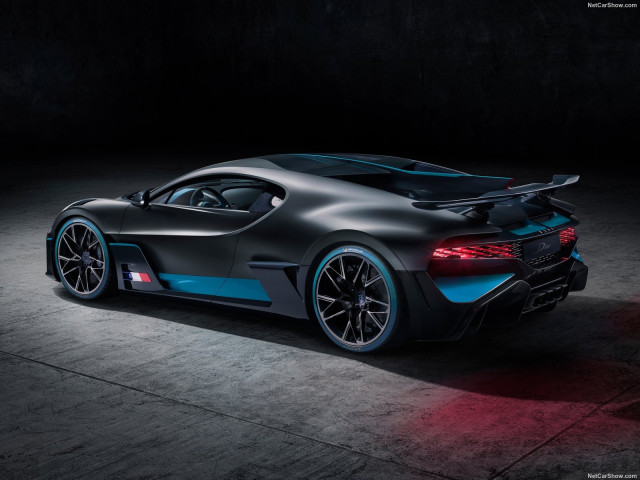 bugatti divo pic #190178