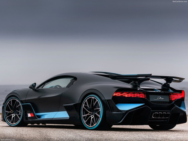 bugatti divo pic #190182