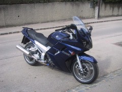 Yamaha FJR1300 pic
