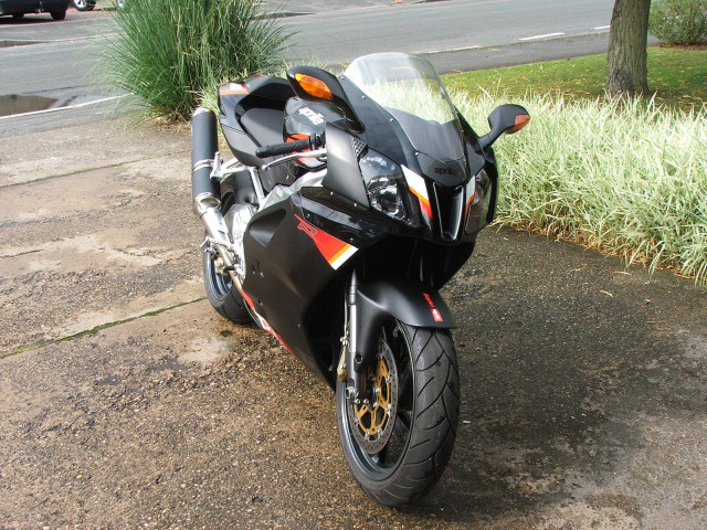 aprilia rsv 1000r mille pic #43371