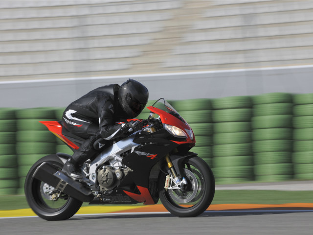 aprilia rsv4 factory pic #65633