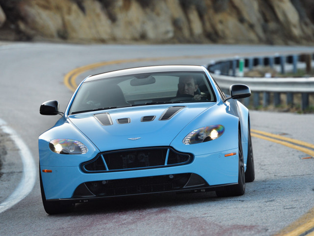 aston martin v12 vantage pic #103380