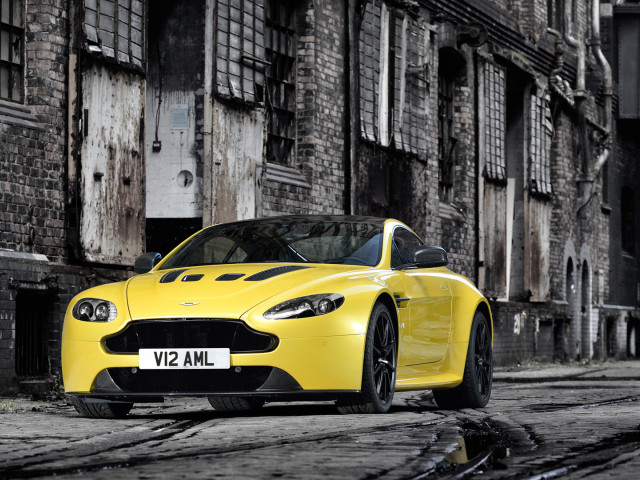 aston martin  v12 vantage s 2014 pic #108170