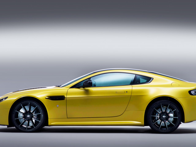 aston martin  v12 vantage s 2014 pic #108171