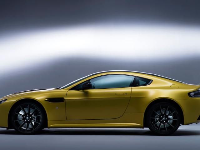 aston martin  v12 vantage s 2014 pic #108174