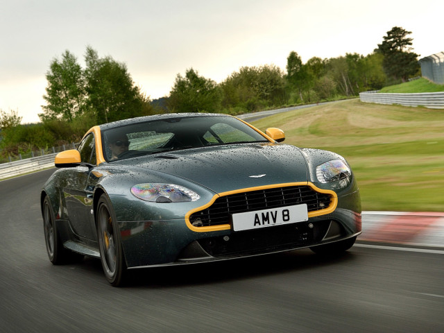 aston martin v8 vantage gt pic #123899