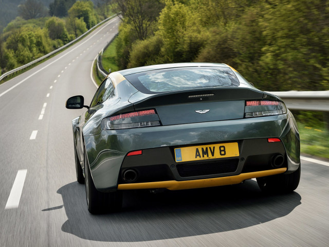 aston martin v8 vantage gt pic #123900